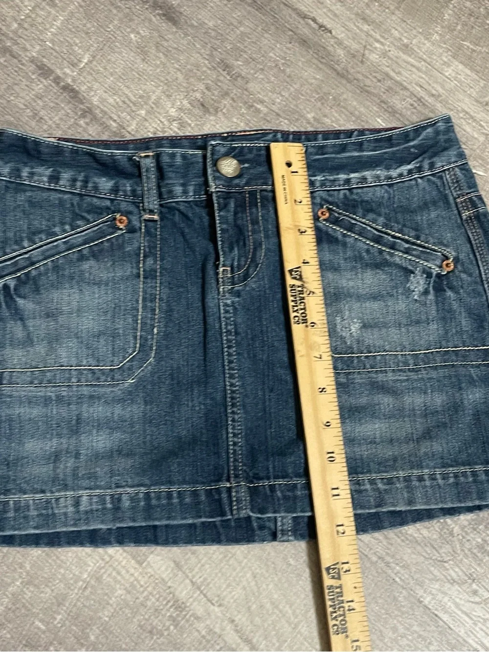 Vintage American Eagle Outfitters Denim Mini Skirt in Dark Blue Wash - Picture 5 of 10